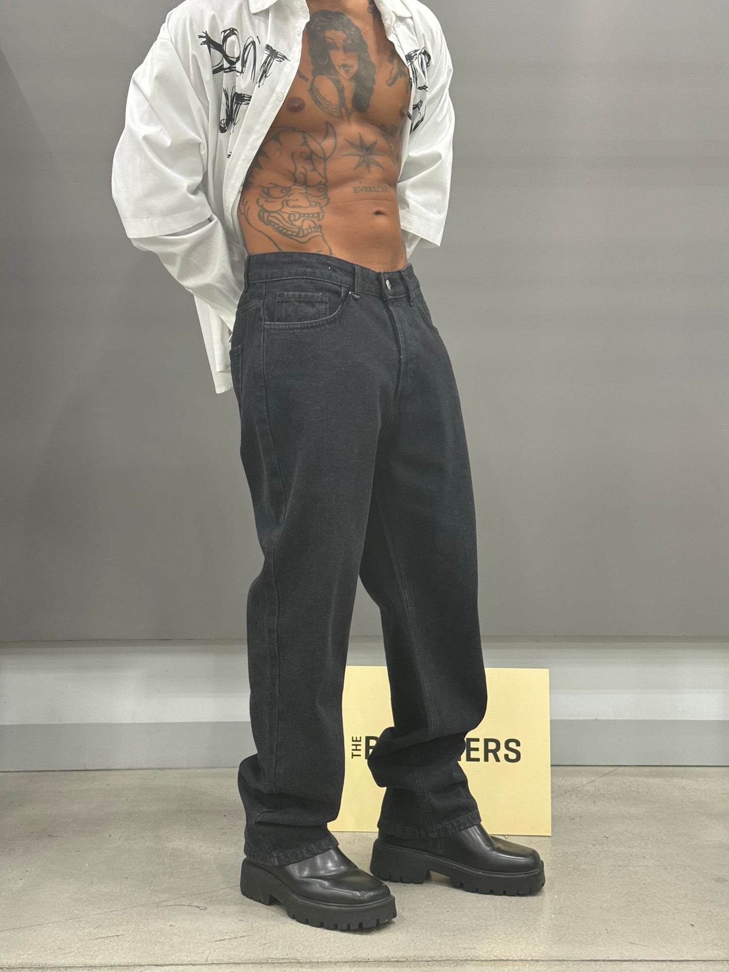 BAGGY BASIC BLACK