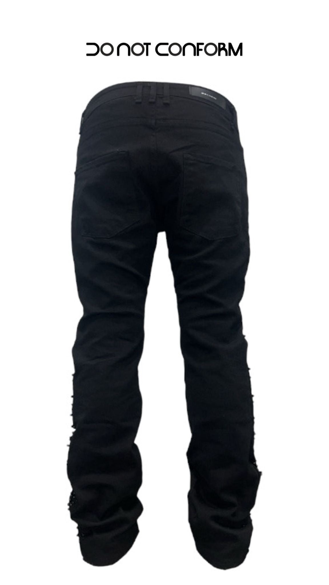 BLACK FLARE STUDSePEARLS DO NOT CONFORM